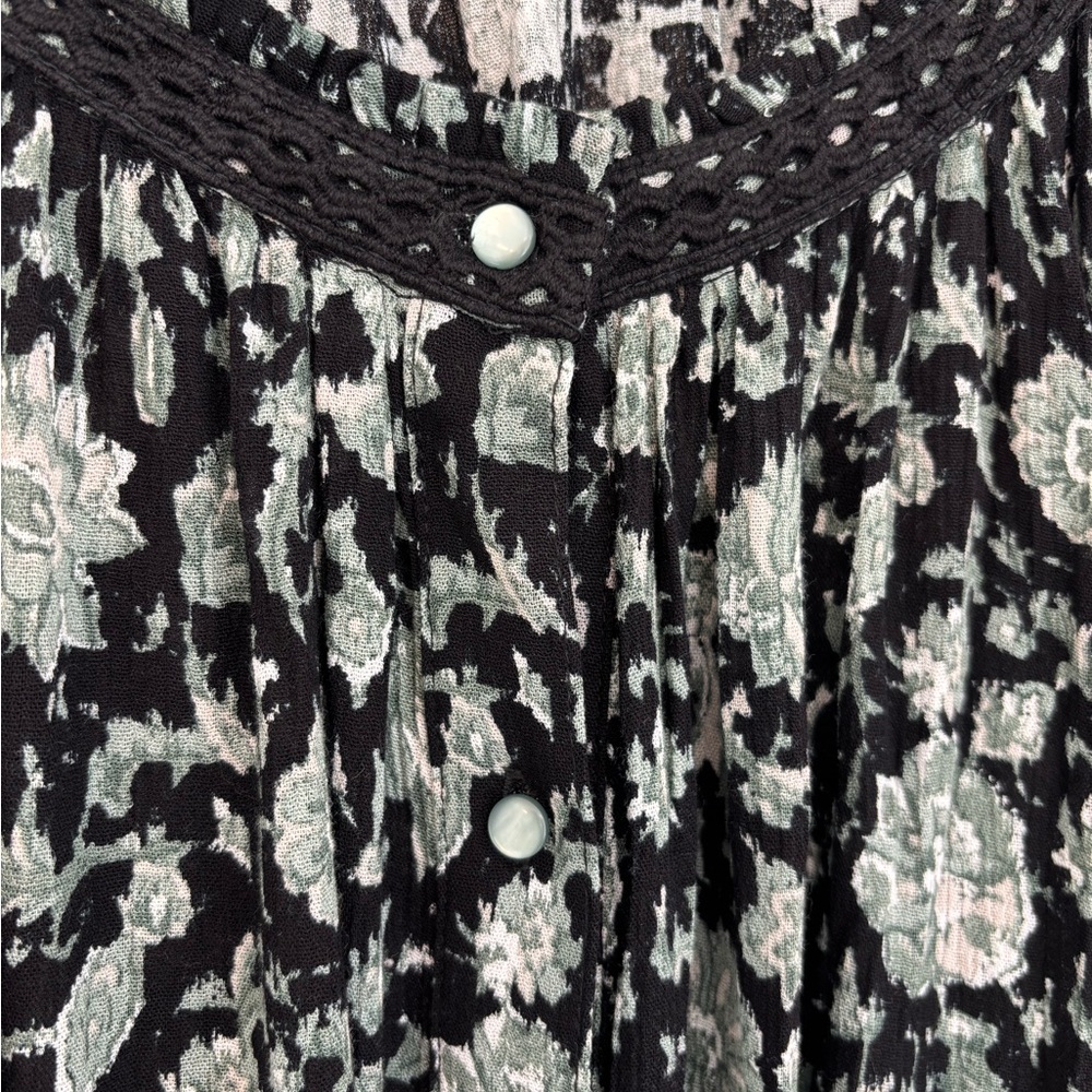 East Adeline Floral Women's Blouse 2X - Picture 3 of 6